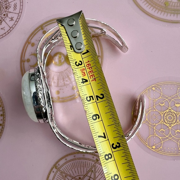 925 AMAZING! Rainbow Flash Moonstone Teardrop Cuff Bracelet - Picture 6 of 6